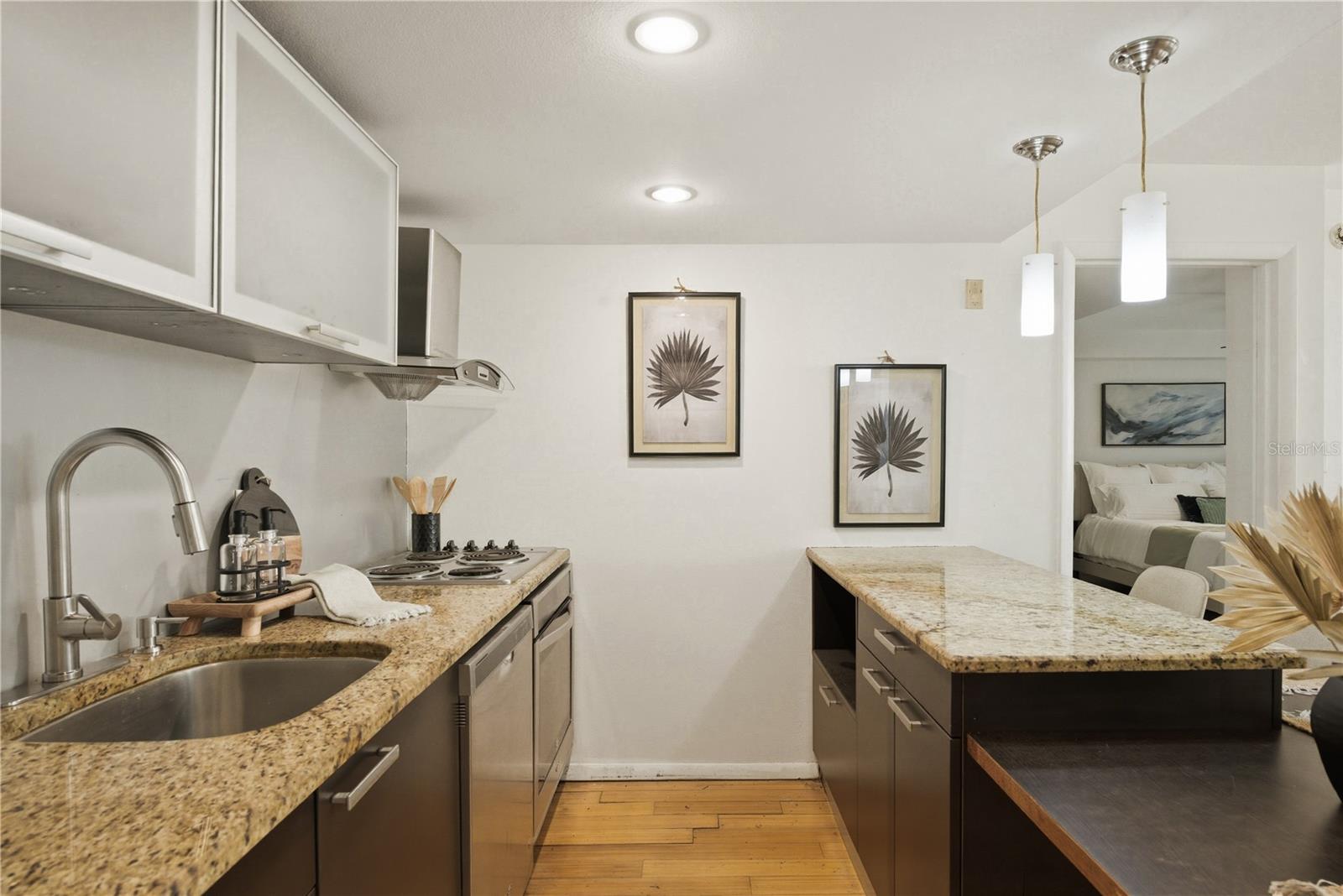 701 S MADISON AVE #420 — photo 14