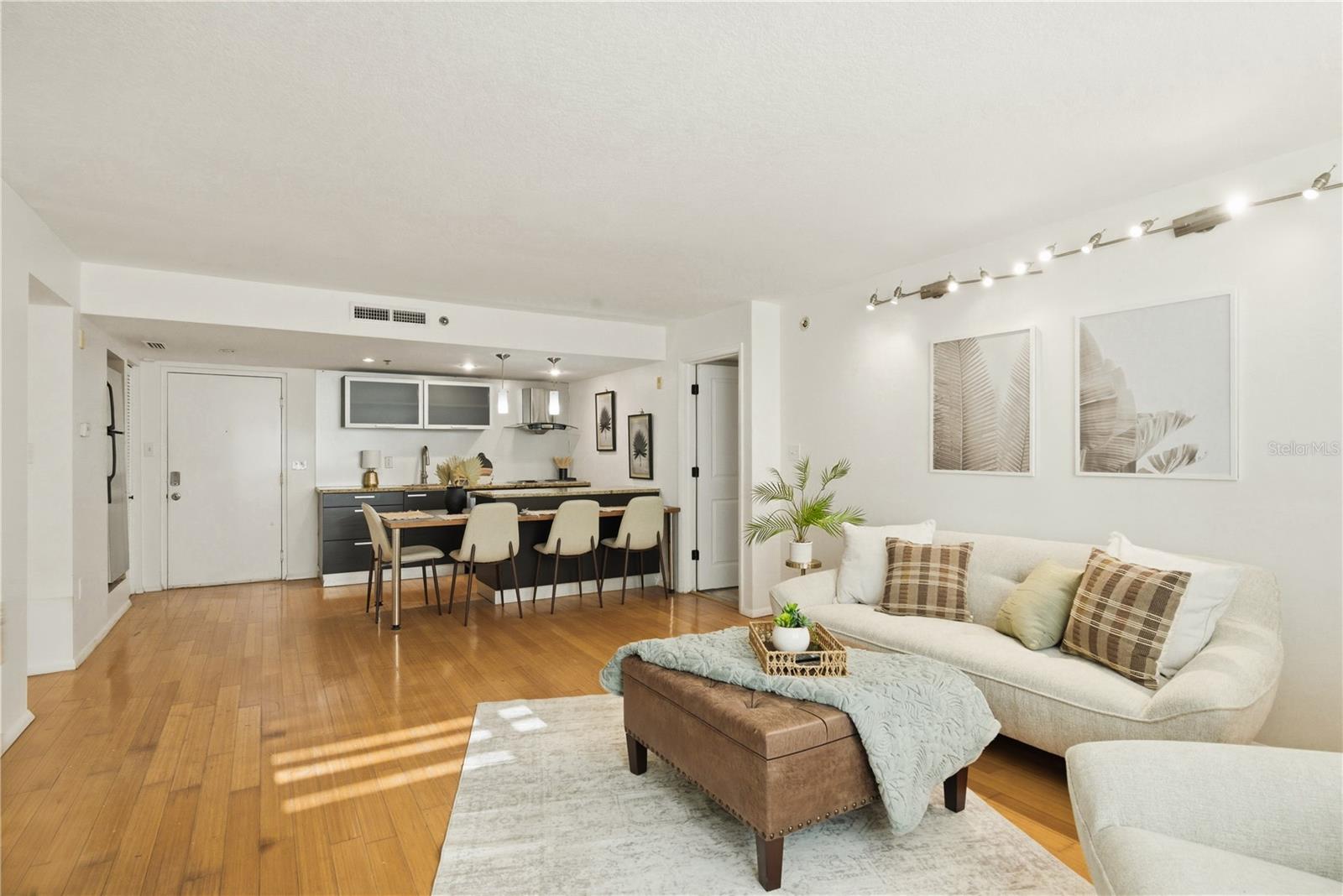 701 S MADISON AVE #420 — photo 6