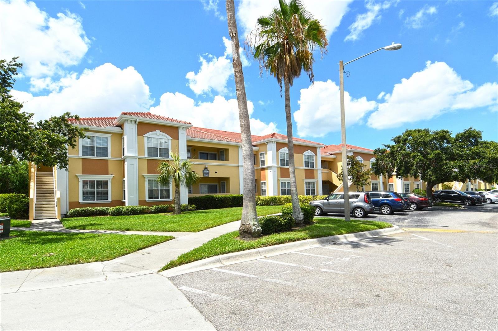 1010 VILLAGIO CIR #201 — photo 2