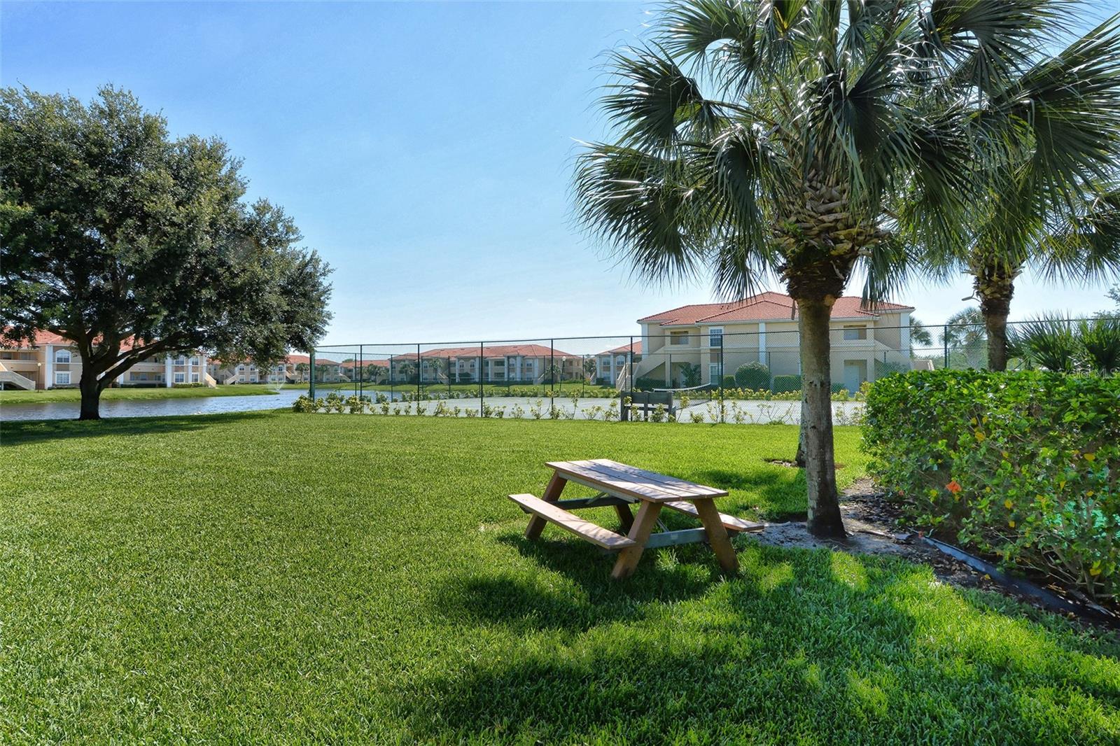 1010 VILLAGIO CIR #201 — photo 44