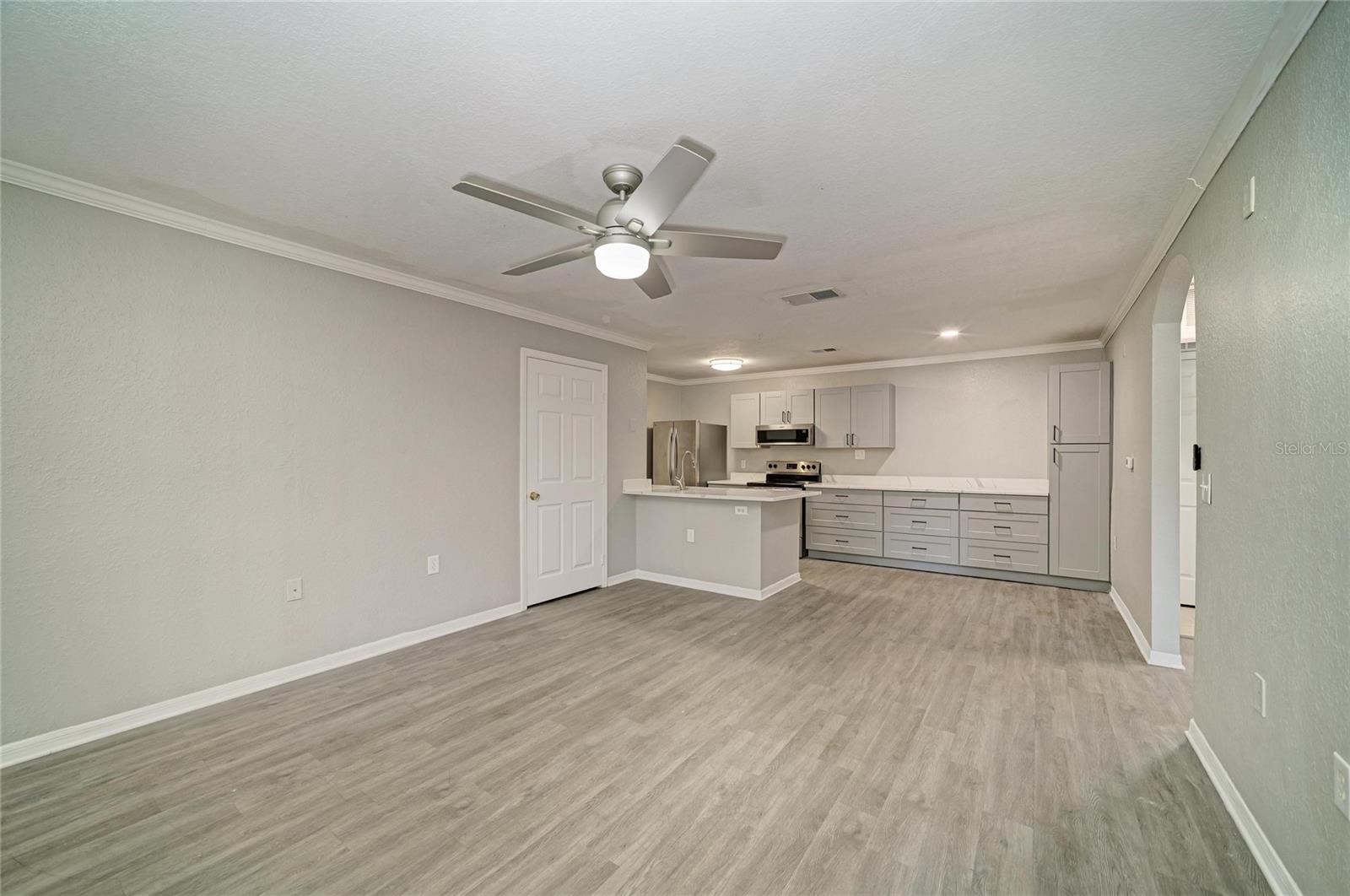 8932 MANOR LOOP #102 — photo 11