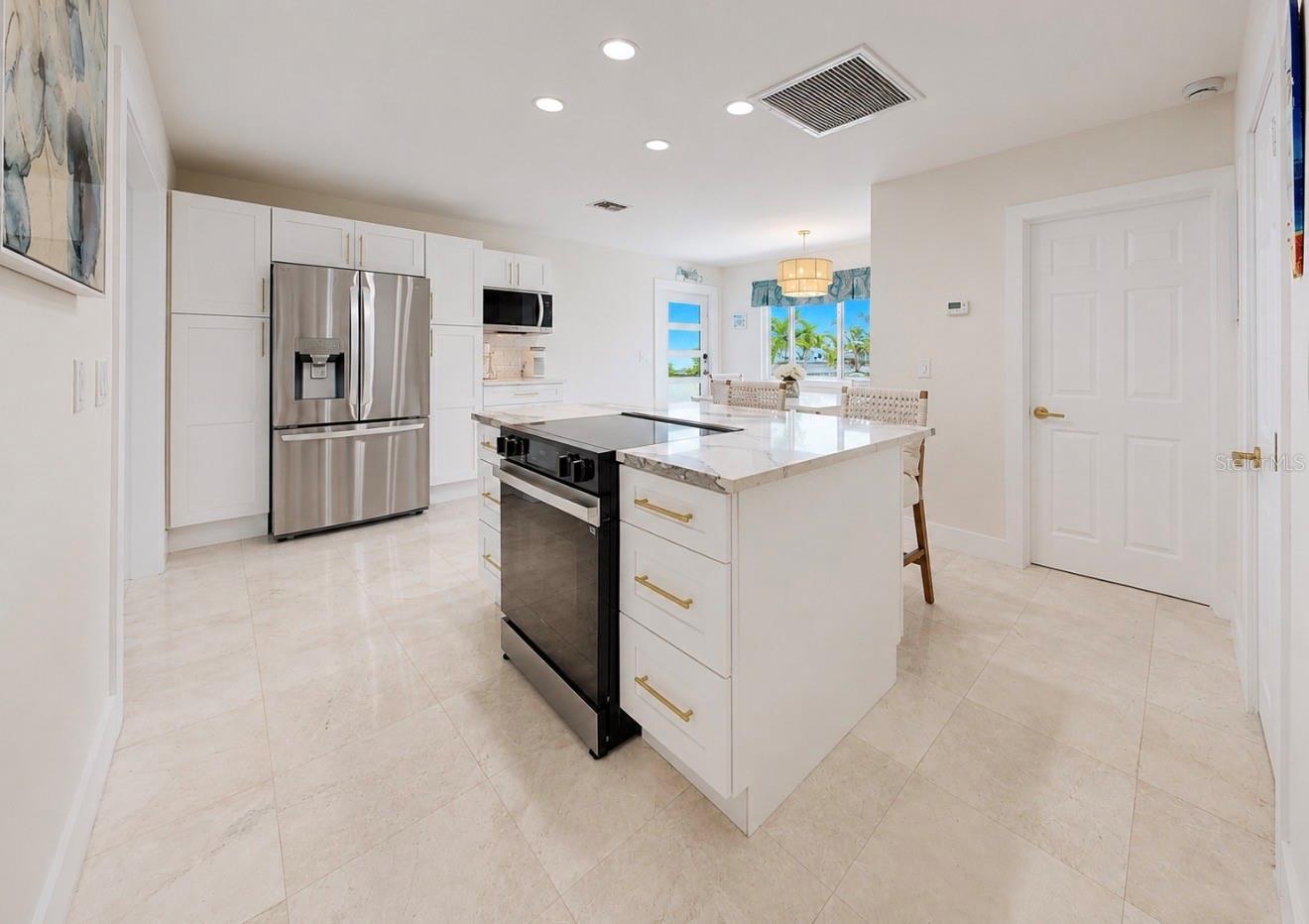 480 S BAYSHORE DR — photo 9