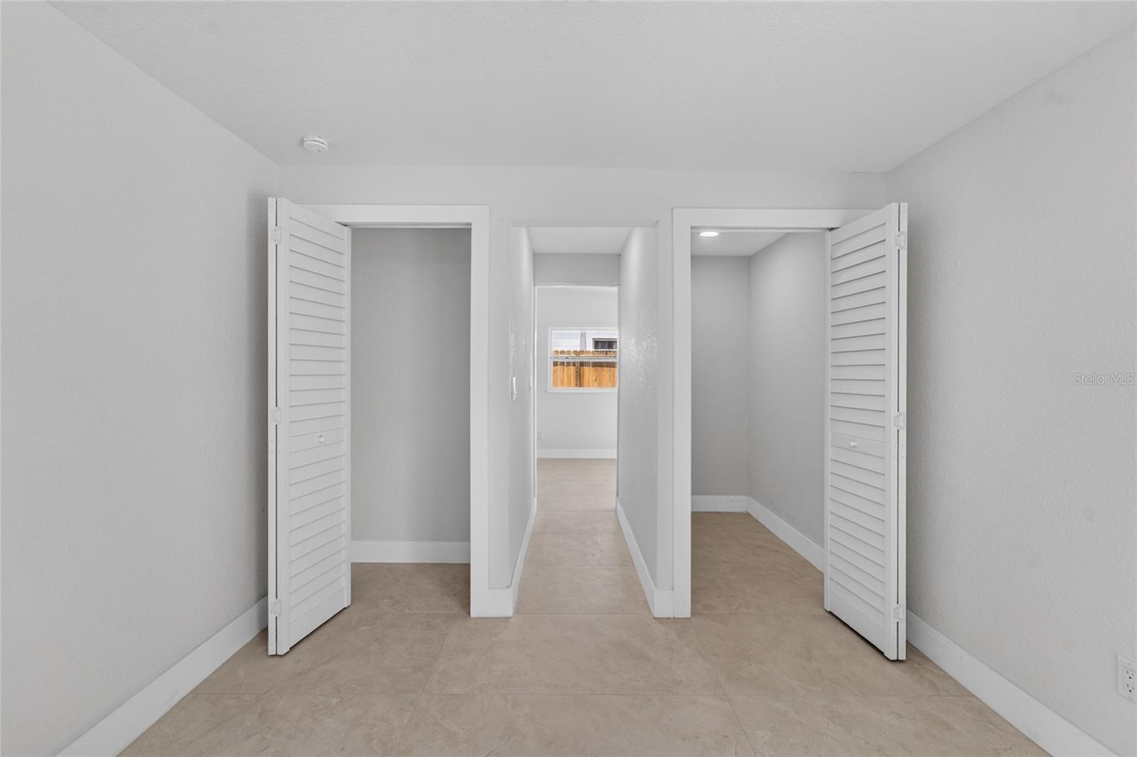 4711 W LAWN AVE — photo 29