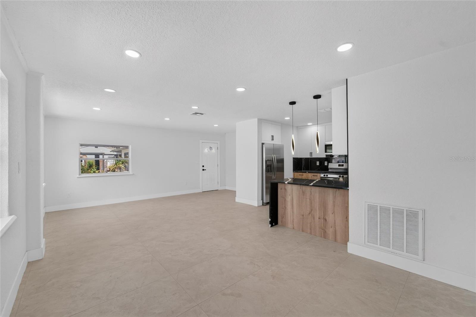 4711 W LAWN AVE — photo 11