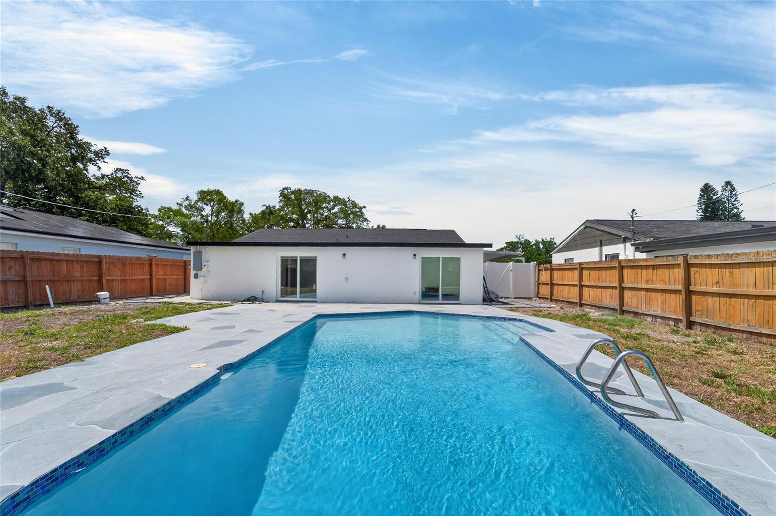 4711 W LAWN AVE — photo 63