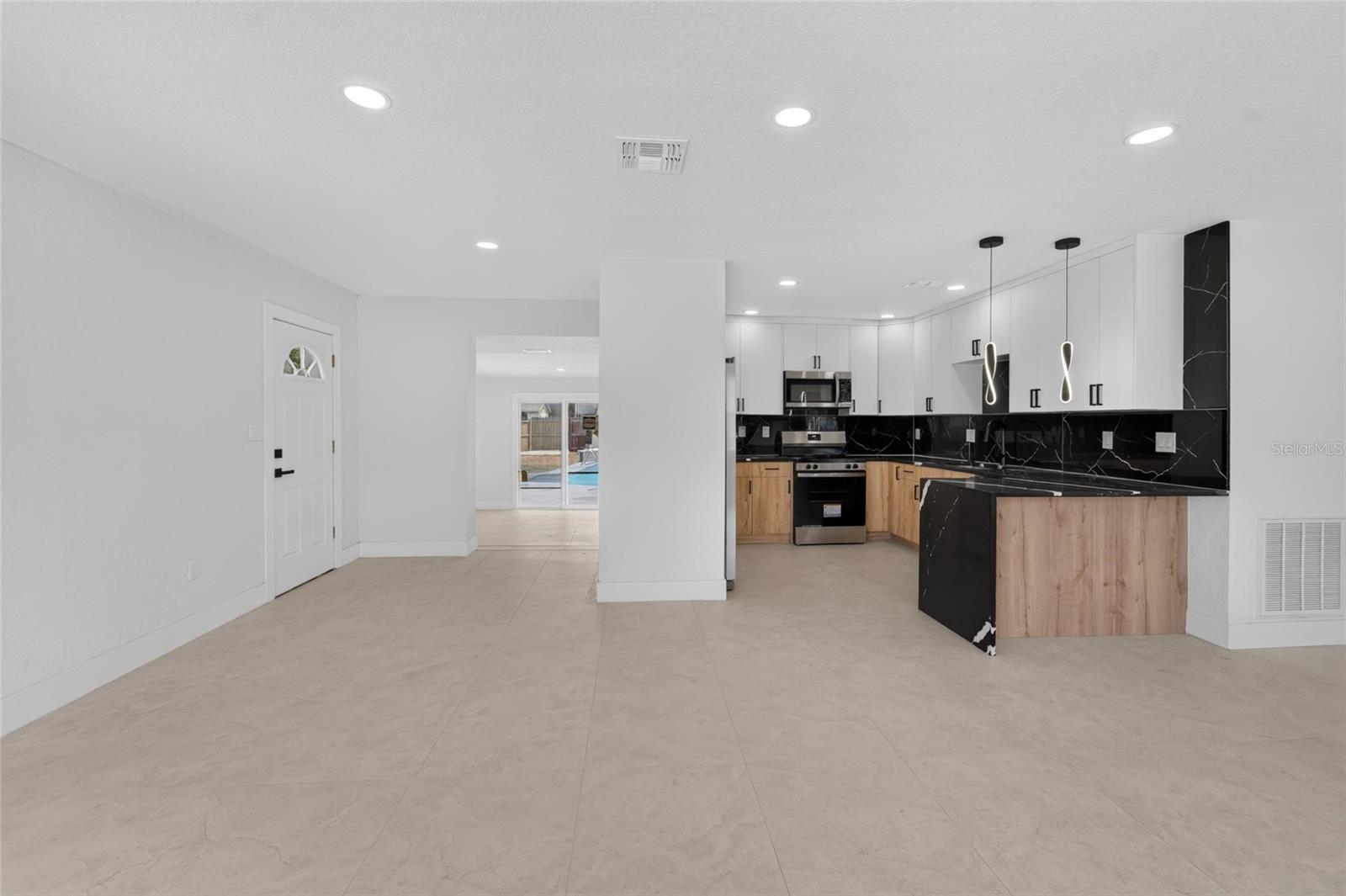 4711 W LAWN AVE — photo 15