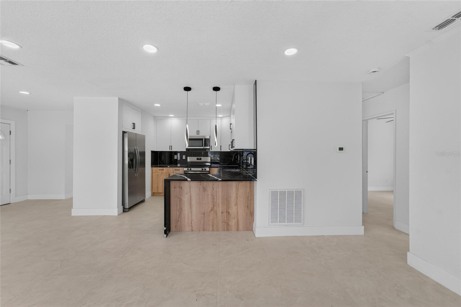4711 W LAWN AVE — photo 12