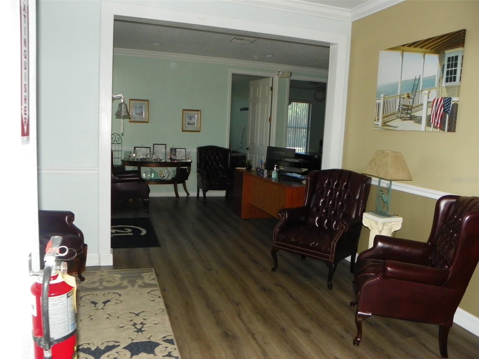 2824 MANATEE AVE E — photo 10