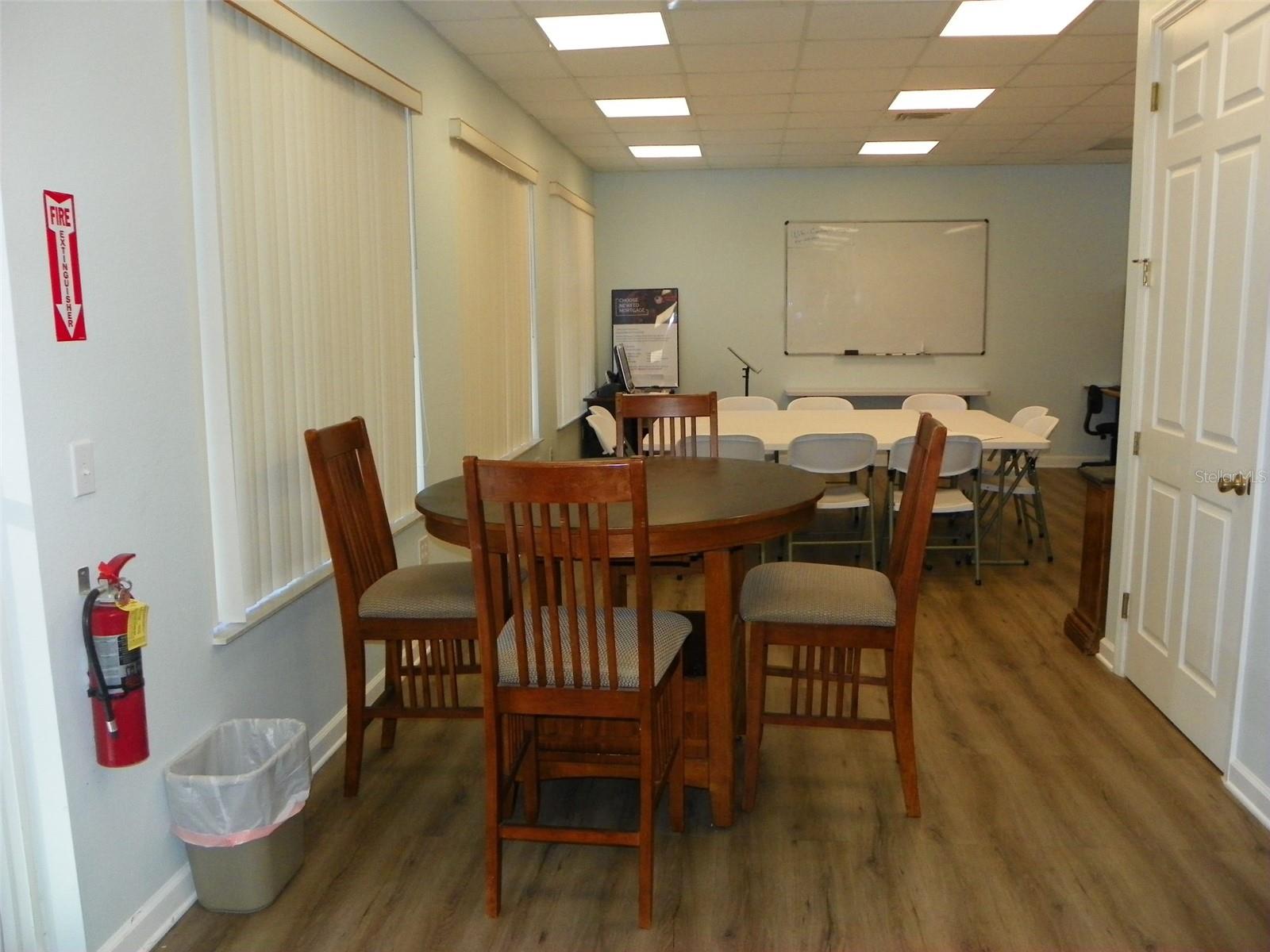2824 MANATEE AVE E — photo 8