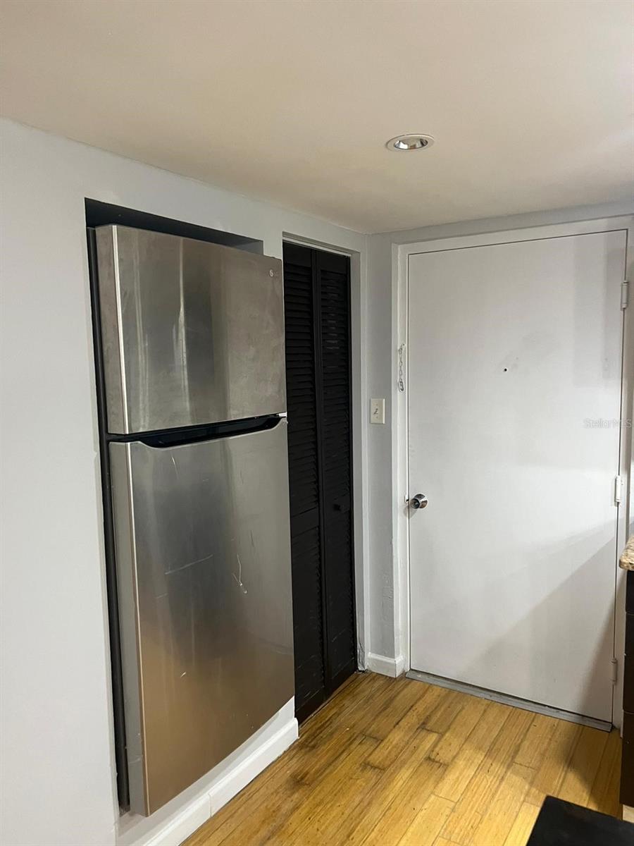 701 S MADISON AVE #315 — photo 4