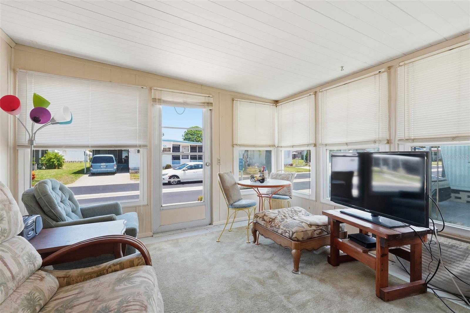 64 RACHEL DR — photo 11