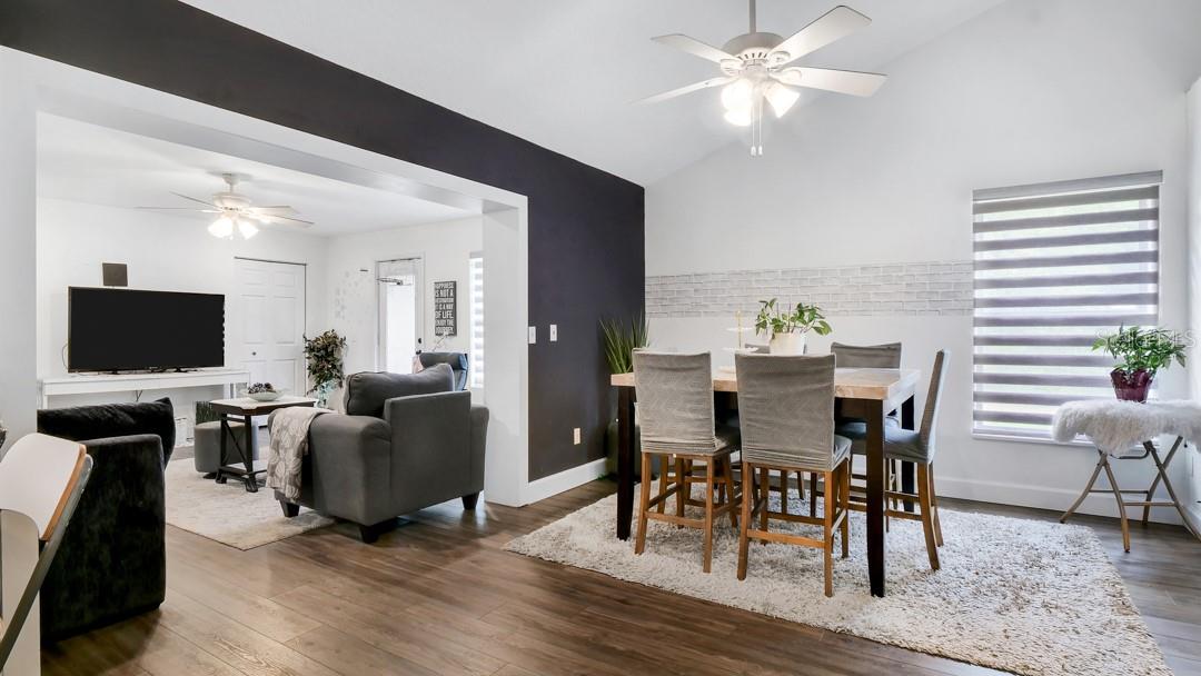 1048 MALLETWOOD DR — photo 38