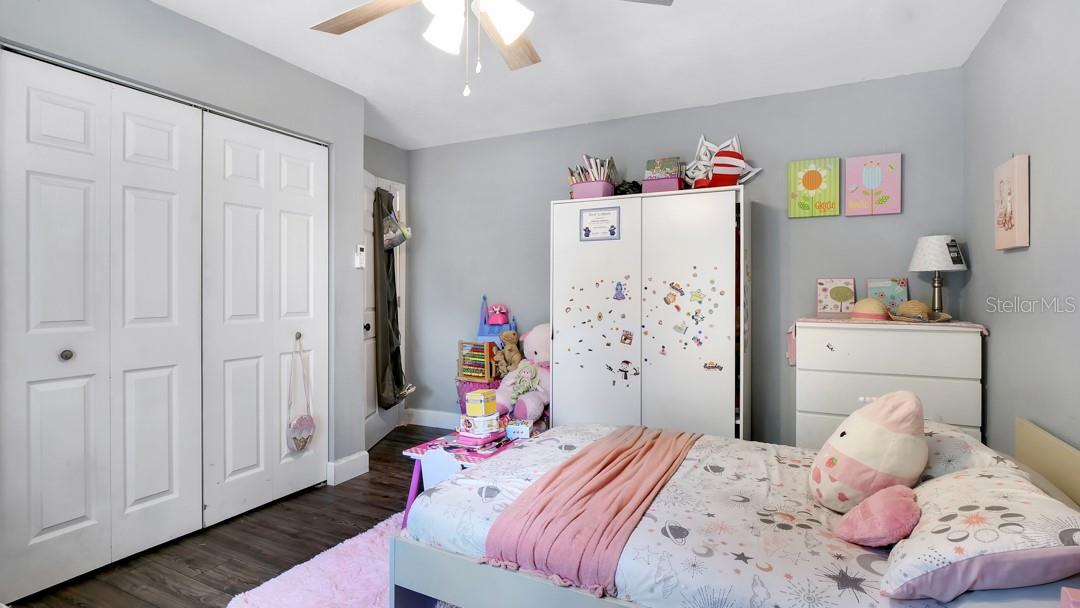 1048 MALLETWOOD DR — photo 34