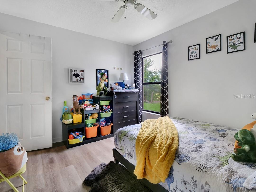 1048 MALLETWOOD DR — photo 44