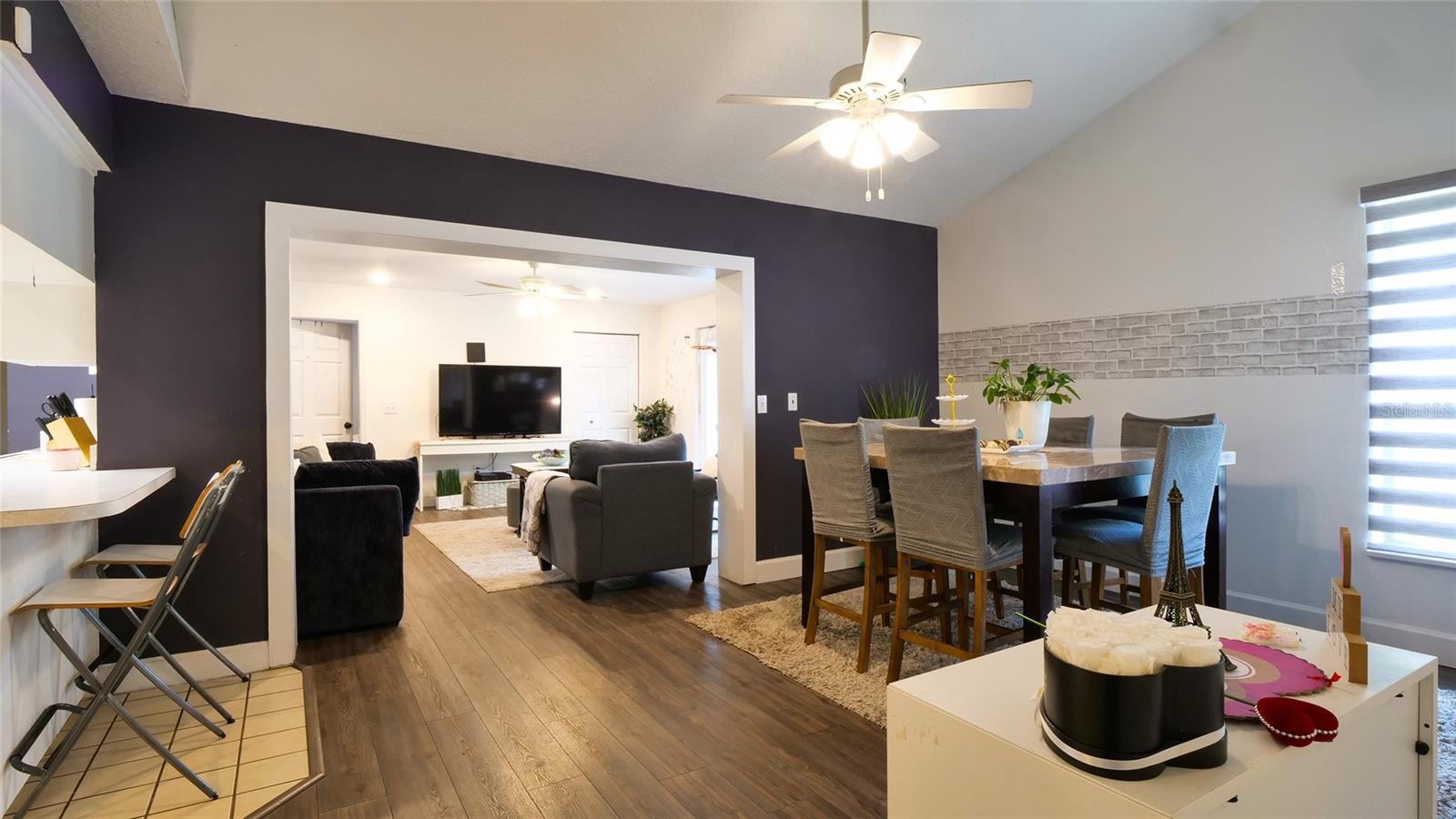 1048 MALLETWOOD DR — photo 36