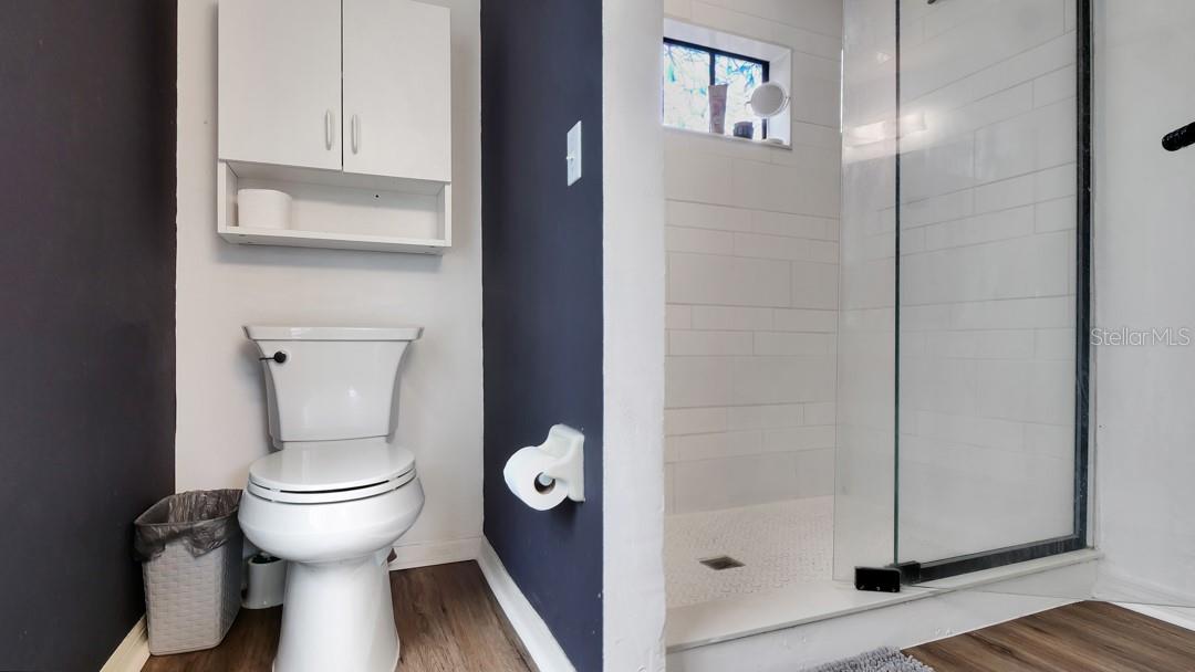 1048 MALLETWOOD DR — photo 32
