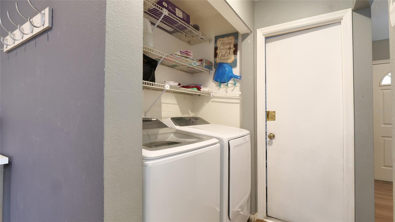 1048 MALLETWOOD DR — photo 15