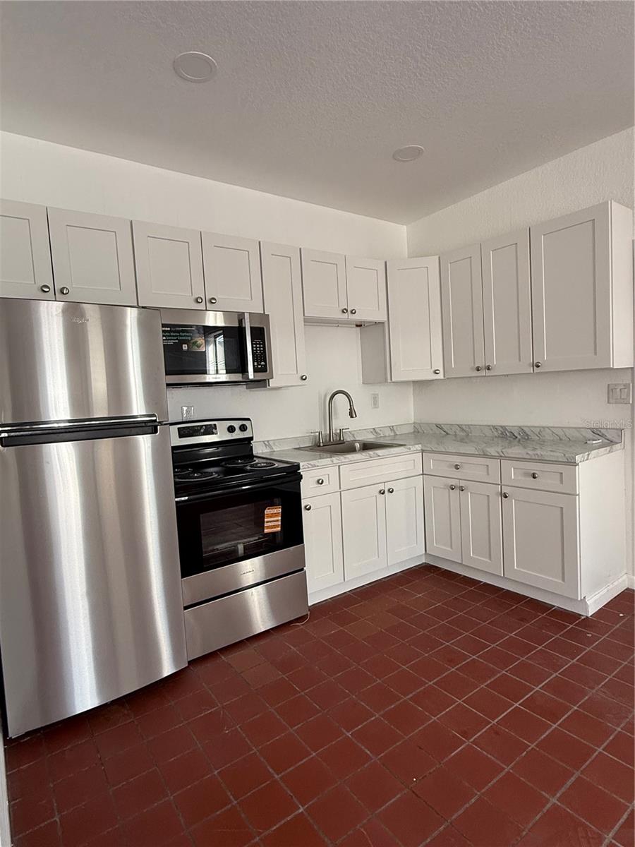 501 ATHENS STREET #A & B — photo 12