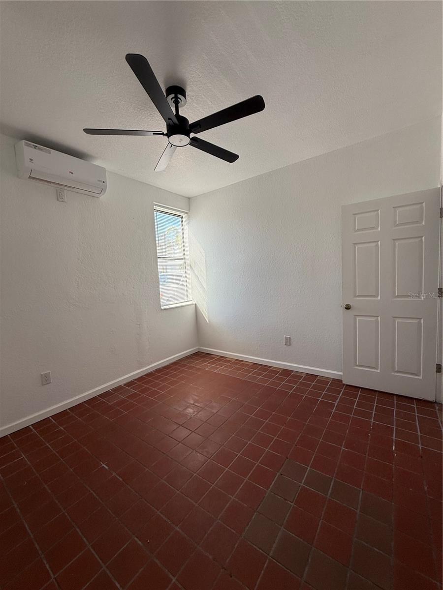 501 ATHENS STREET #A & B — photo 16