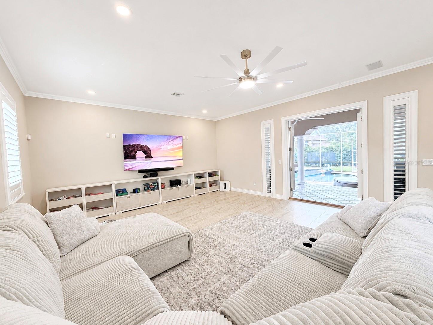 2280 MACKENZIE CT — photo 19