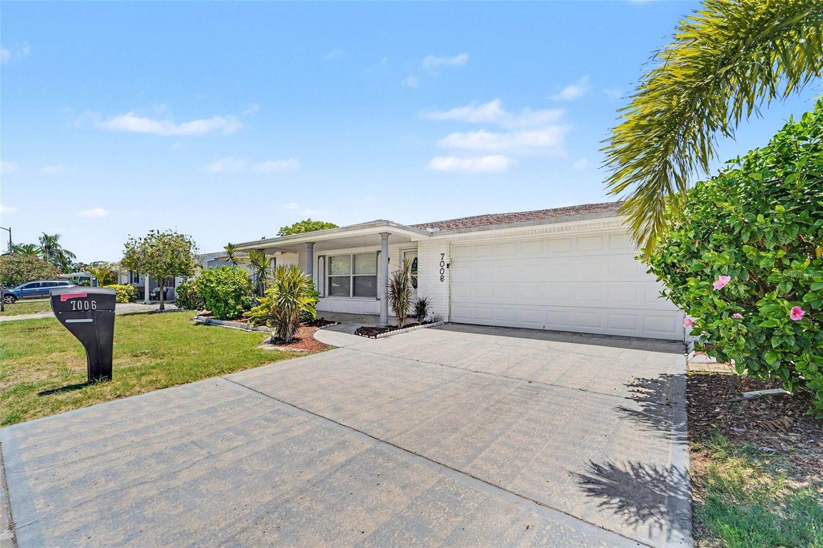 7006 MAPLEHURST DR — photo 3