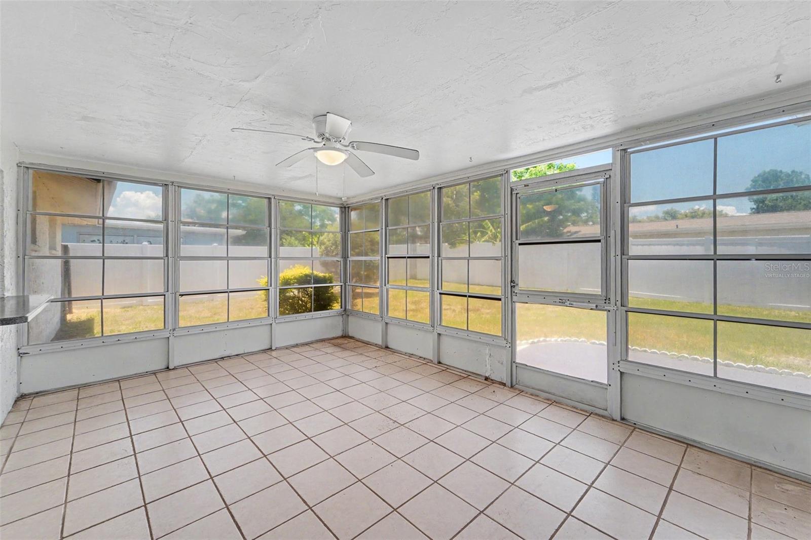 7006 MAPLEHURST DR — photo 7