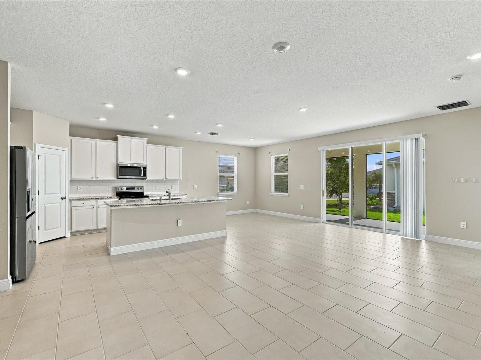 17758 CANTARINA CV — photo 11