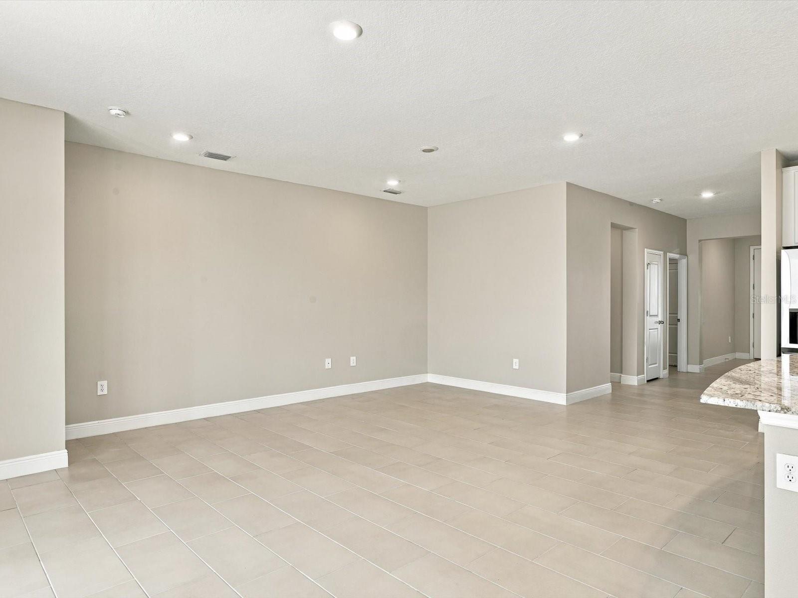 17758 CANTARINA CV — photo 8