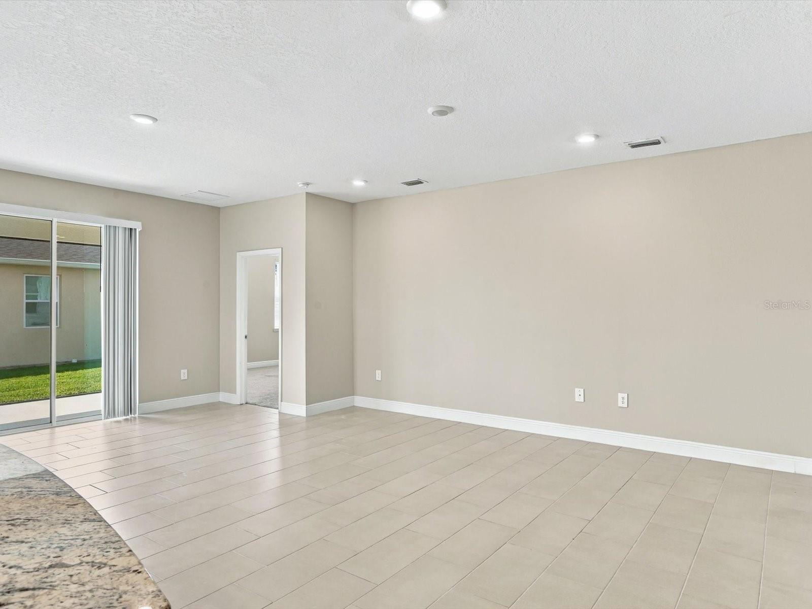 17758 CANTARINA CV — photo 9