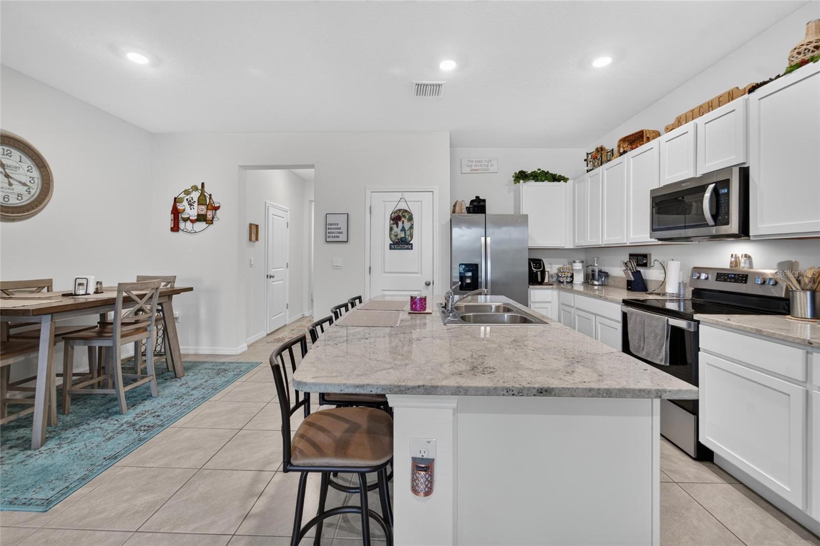 33046 MAJOR OAK DR — photo 11