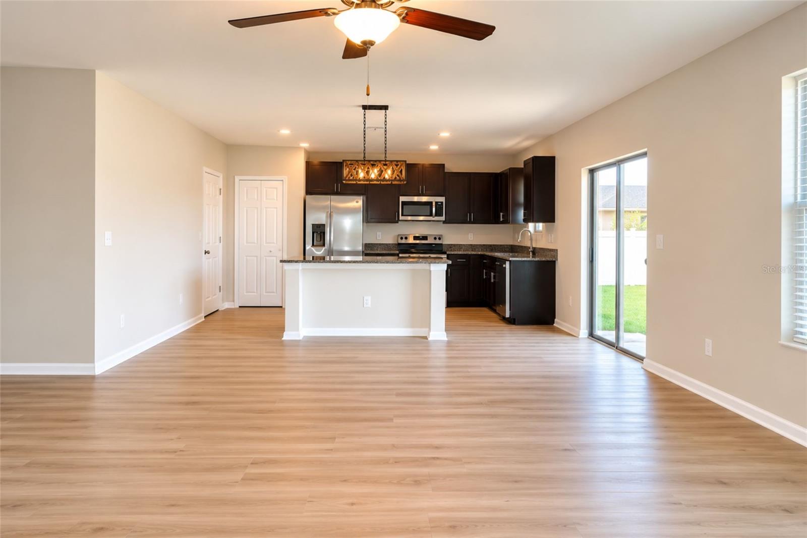 715 CALICO SCALLOP ST — photo 2
