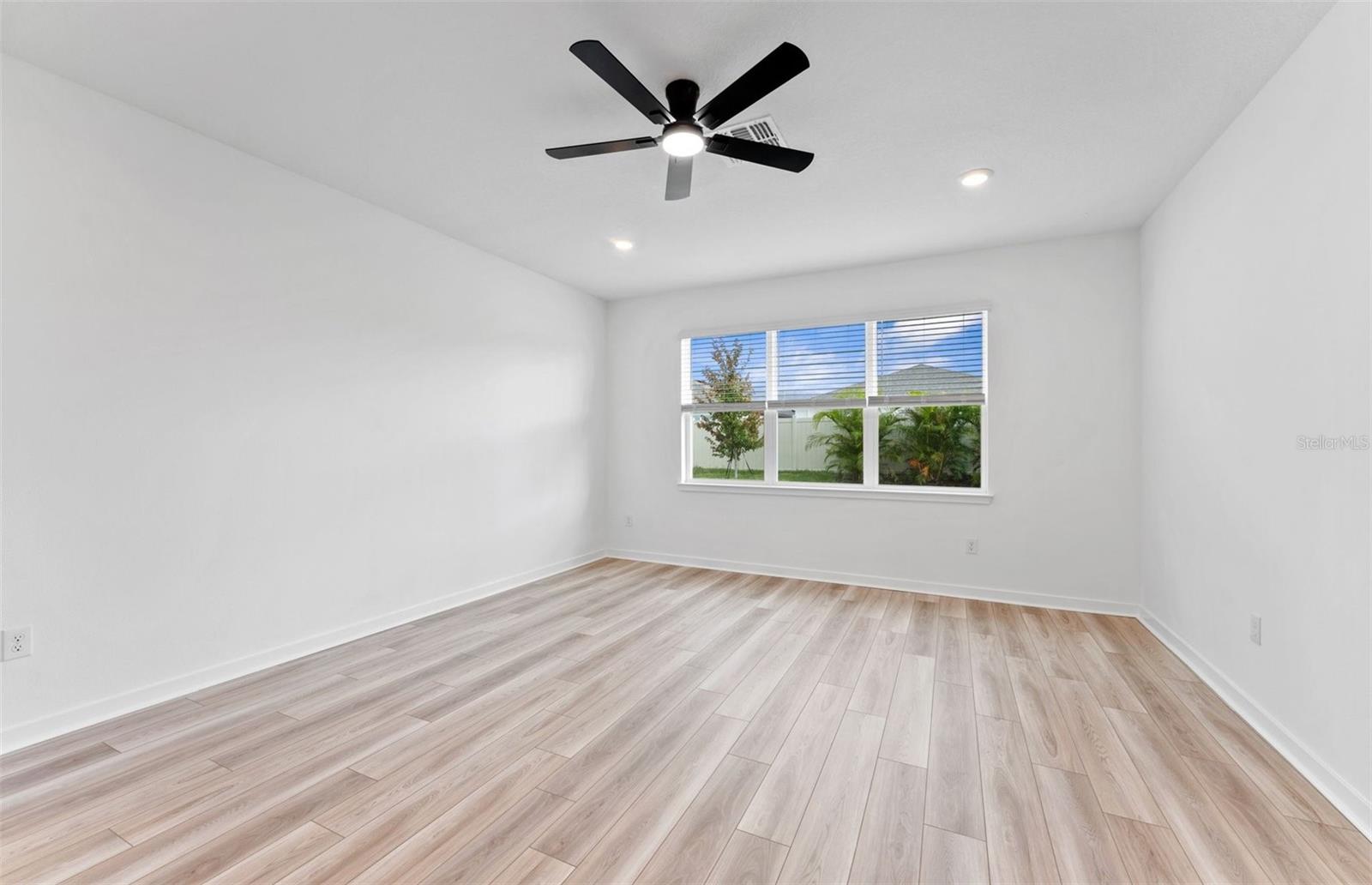 9883 HICKORY PINES AVE — photo 5