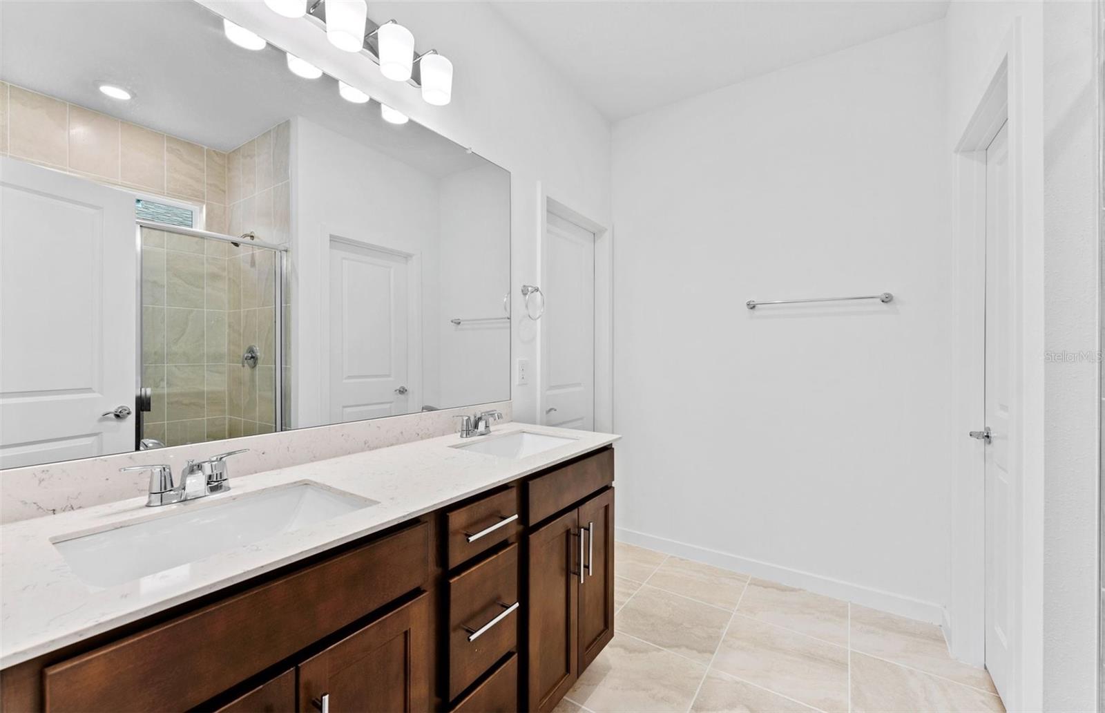 9883 HICKORY PINES AVE — photo 7