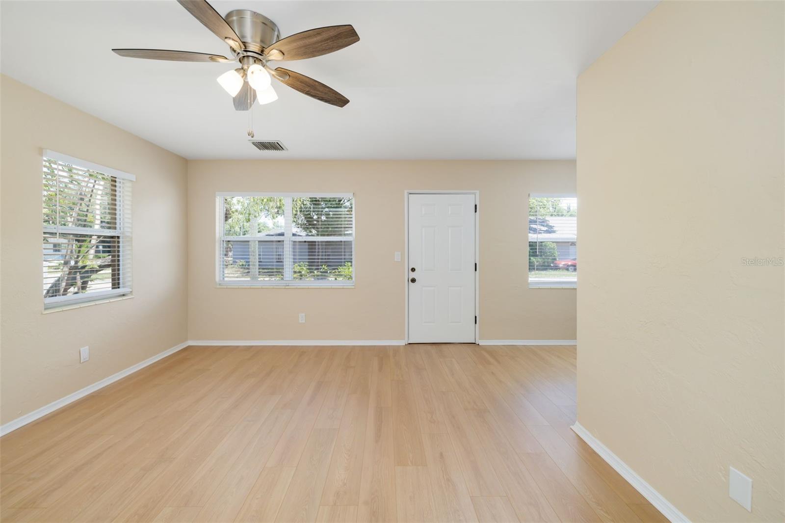 808 26TH ST W — photo 11