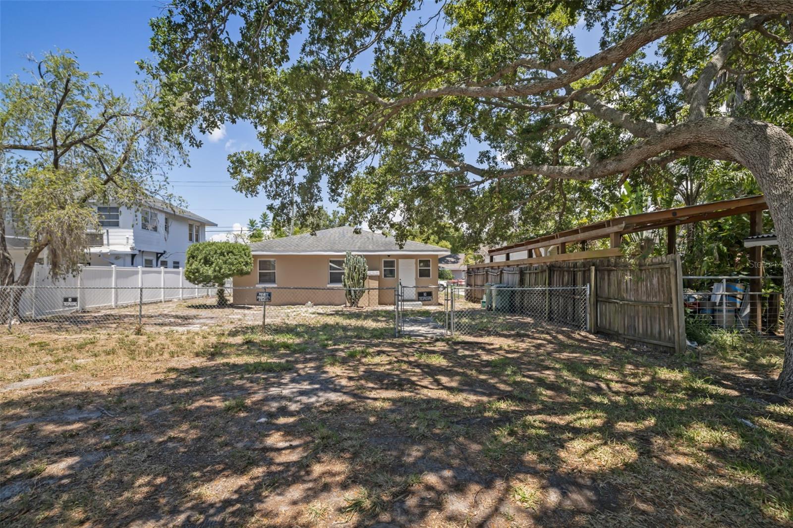 808 26TH ST W — photo 35