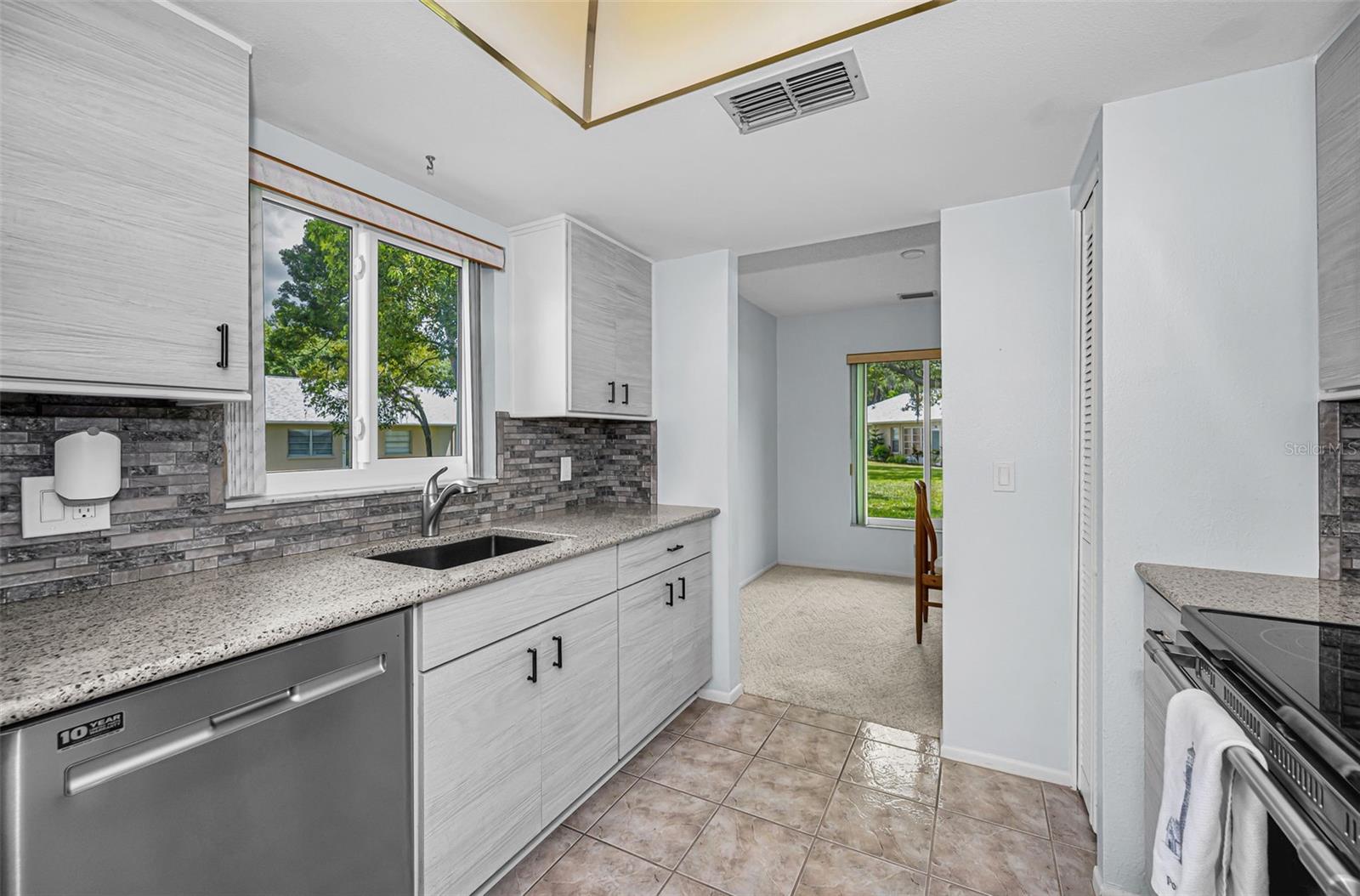 4876 BOONESBORO CT — photo 11