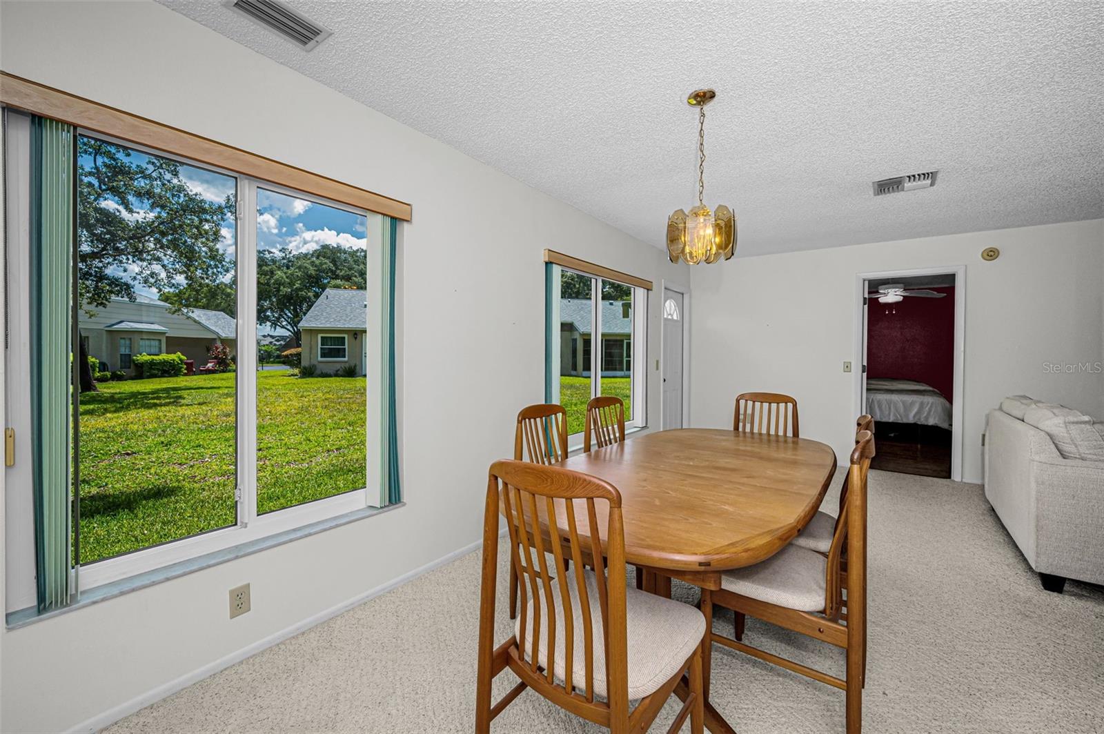 4876 BOONESBORO CT — photo 4