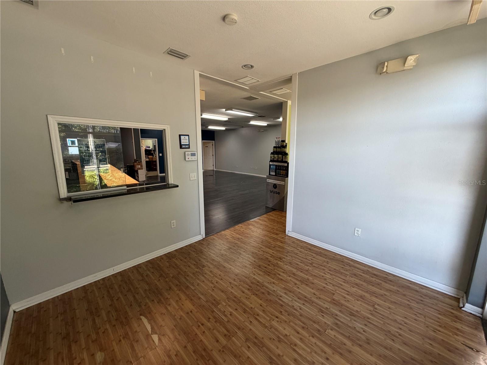 1610 CENTRAL AVE — photo 11