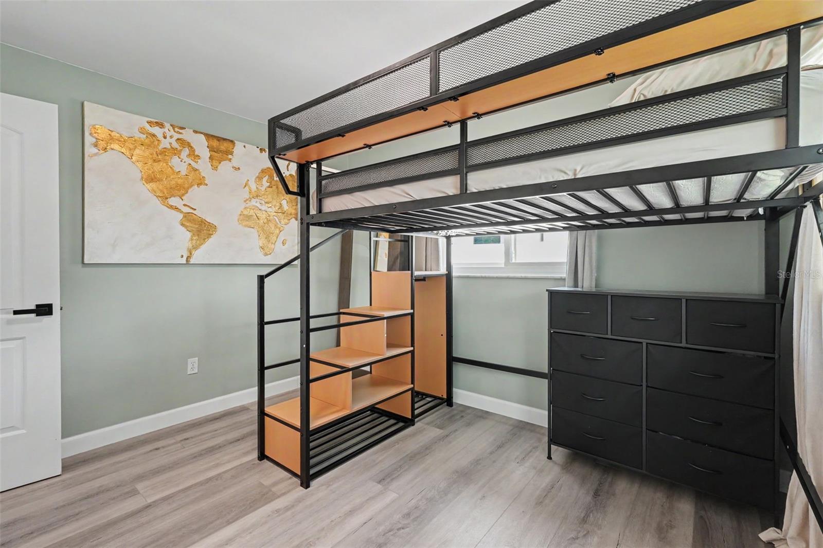 2061 FAIR OAK DR — photo 16