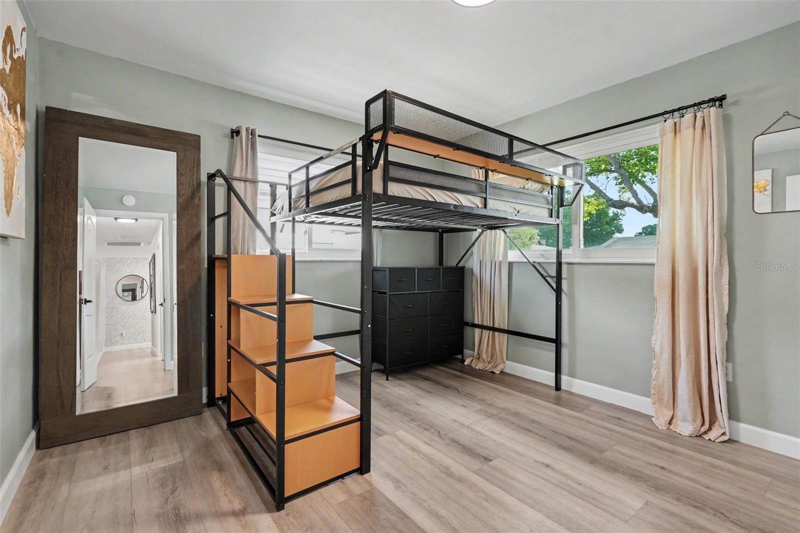 2061 FAIR OAK DR — photo 15