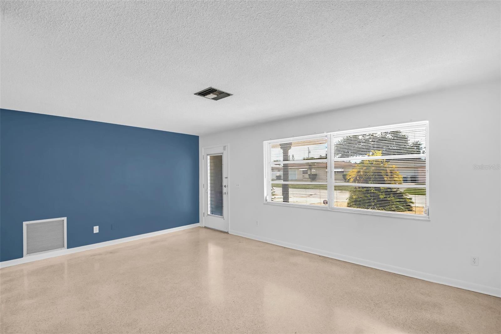 2301 WHITMAN ST — photo 17