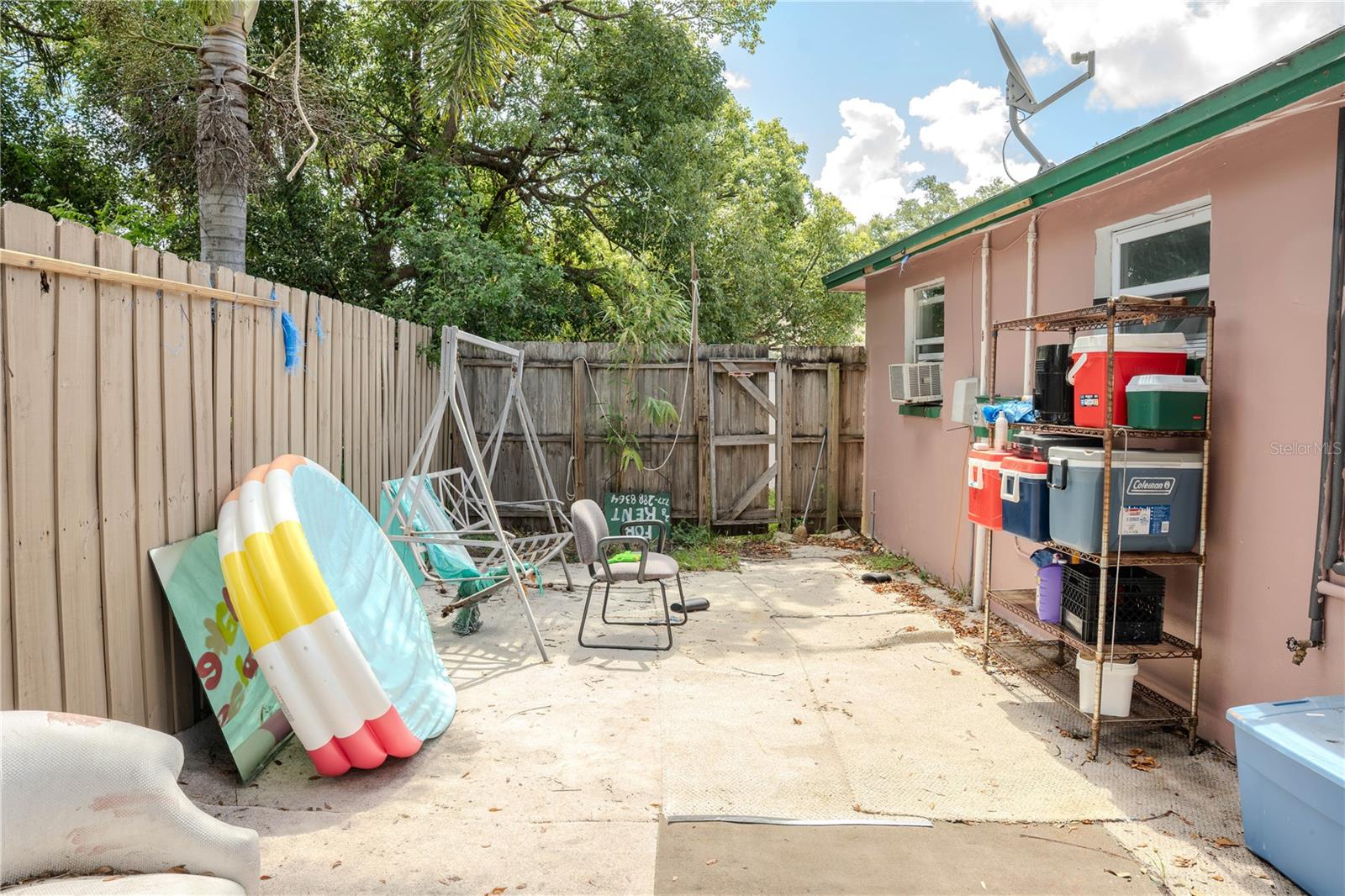638 DOGWOOD CT — photo 14