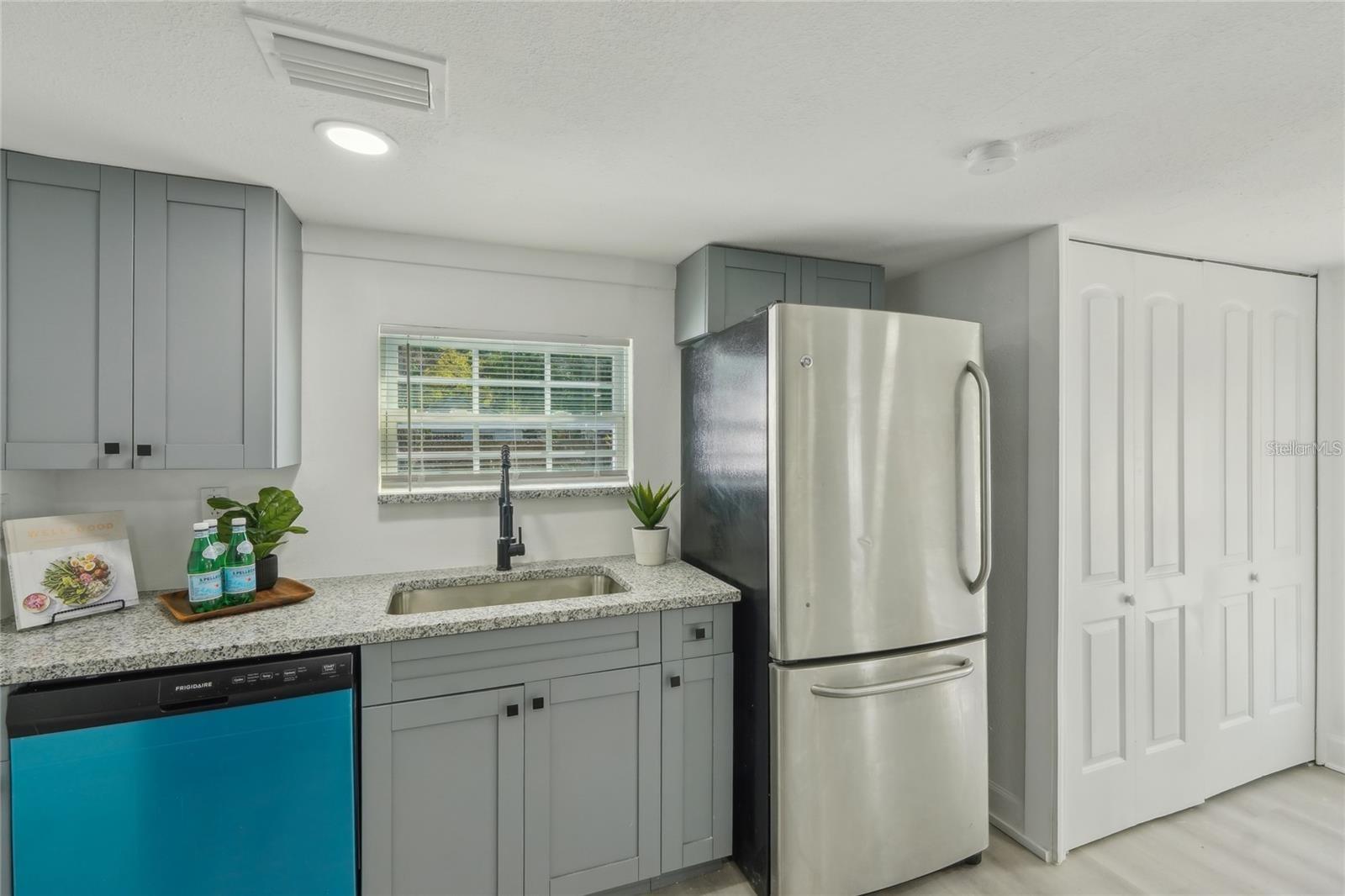 2111 E ELLICOTT ST — photo 10