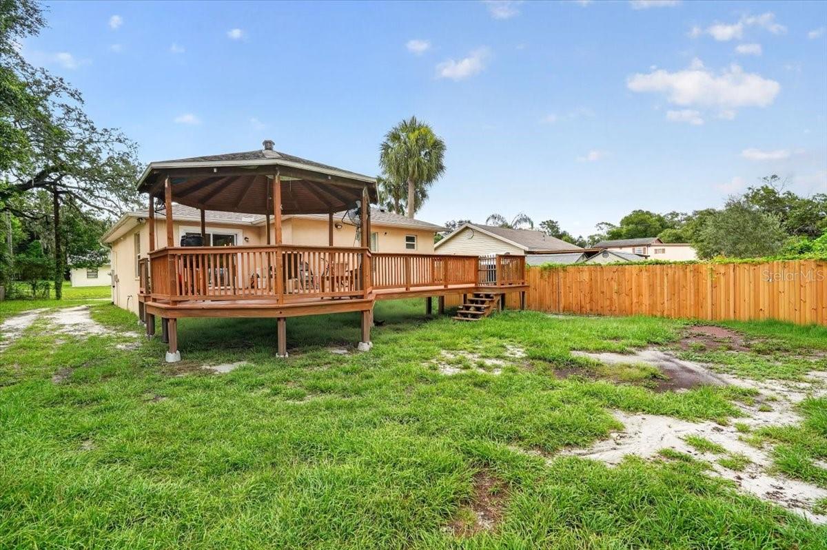 1607 E LINEBAUGH AVE — photo 3