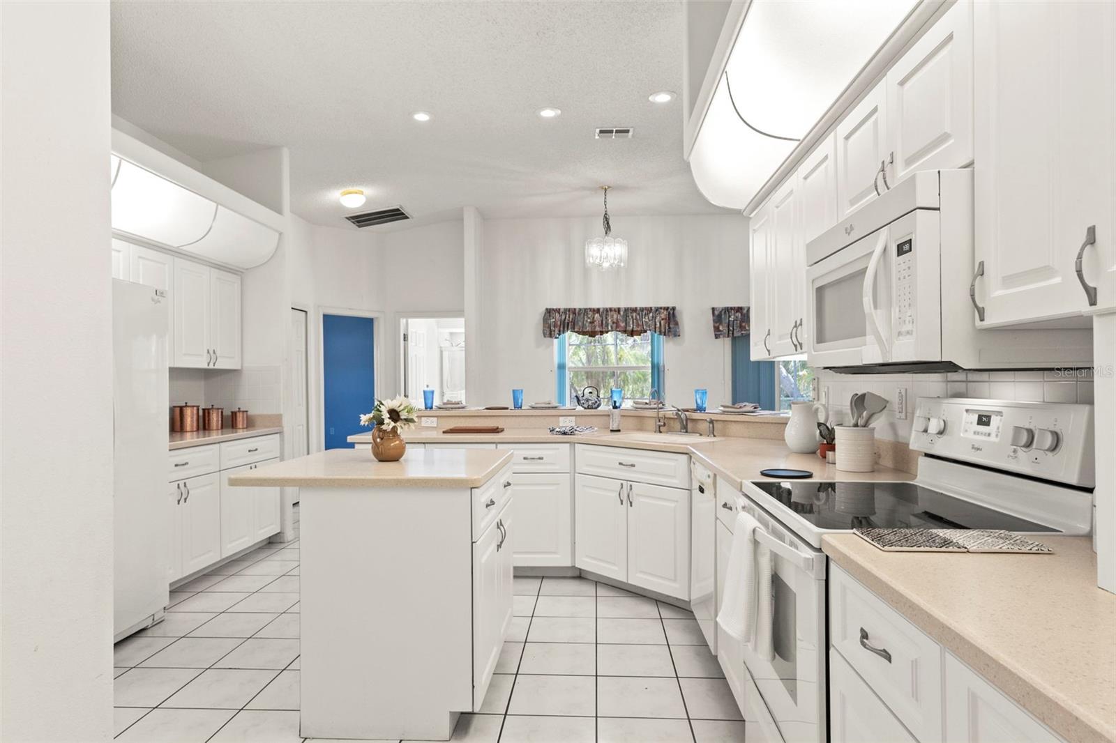 4638 ANACONDA DR — photo 17