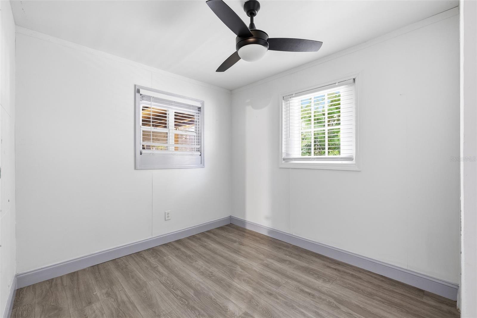 2706 E ANNIE ST — photo 18