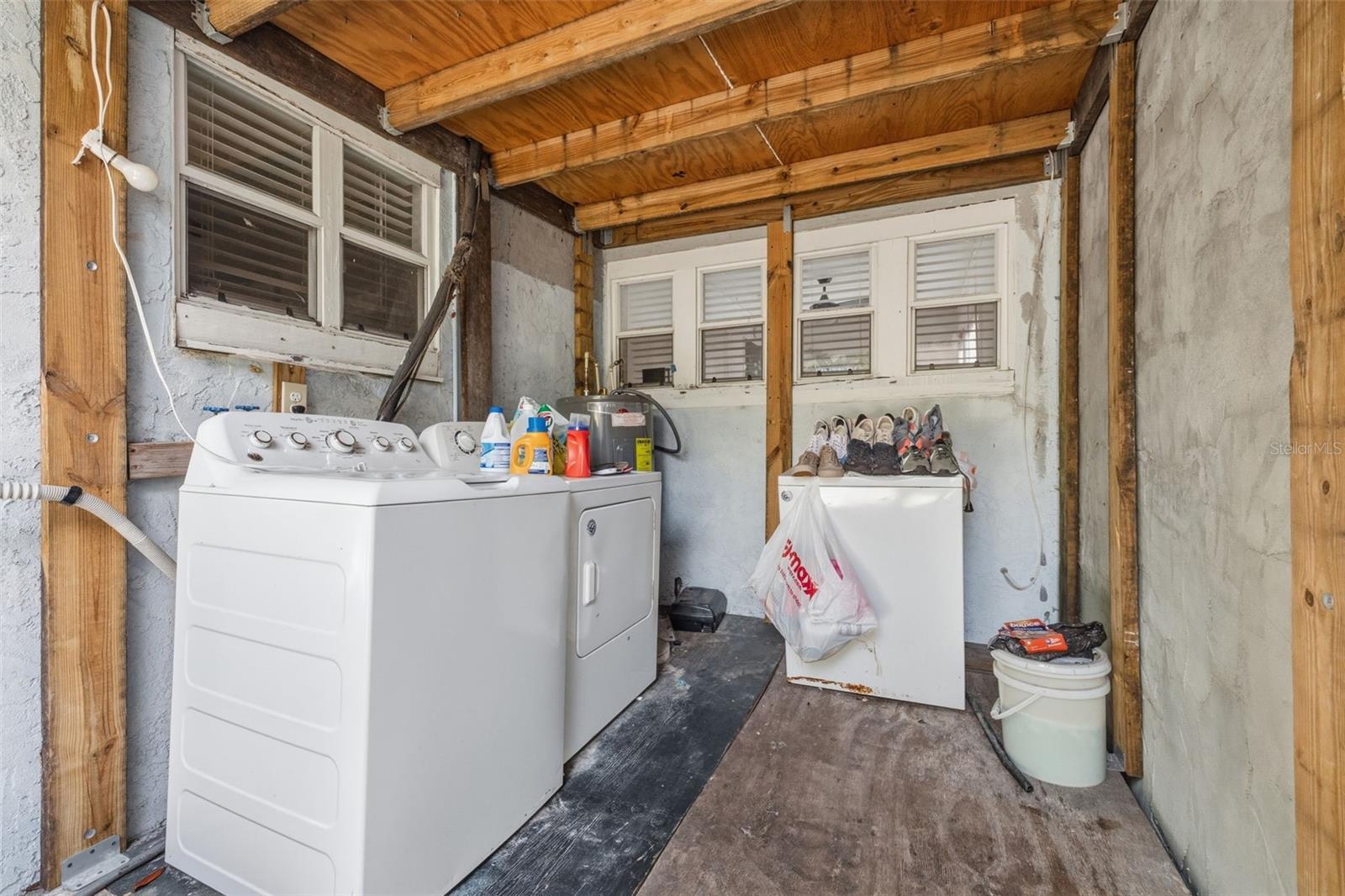 2706 E ANNIE ST — photo 36