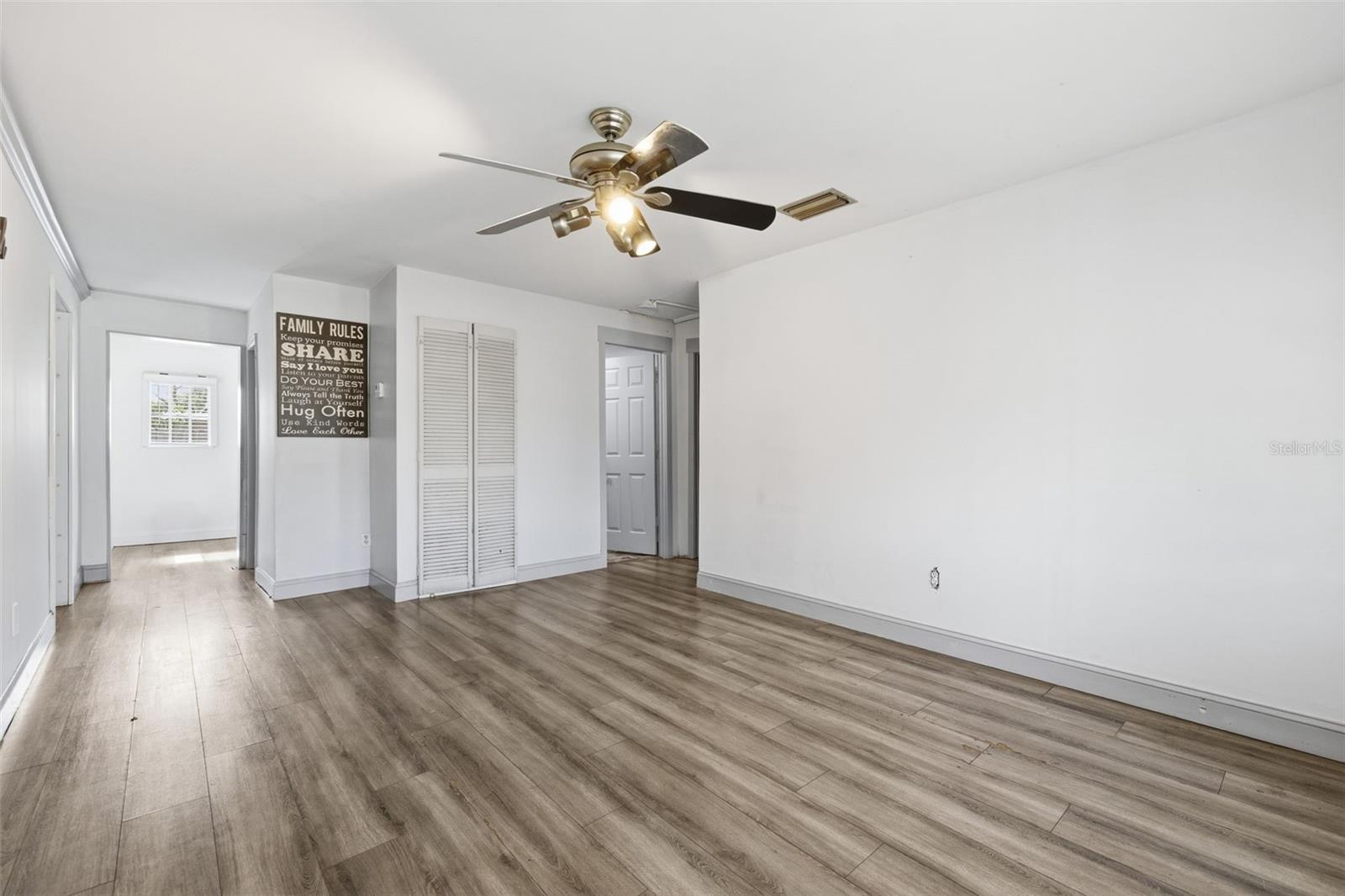 2706 E ANNIE ST — photo 8