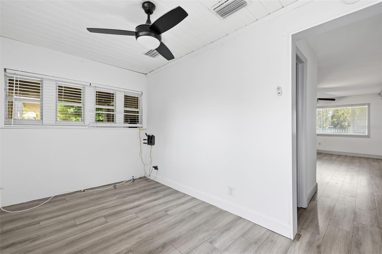 2706 E ANNIE ST — photo 17