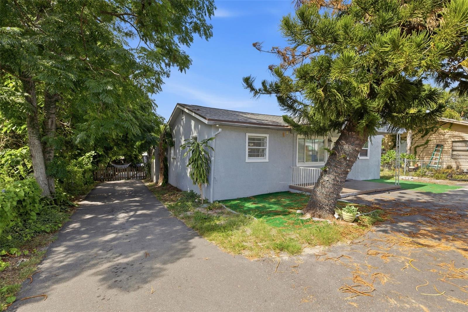 2706 E ANNIE ST — photo 2
